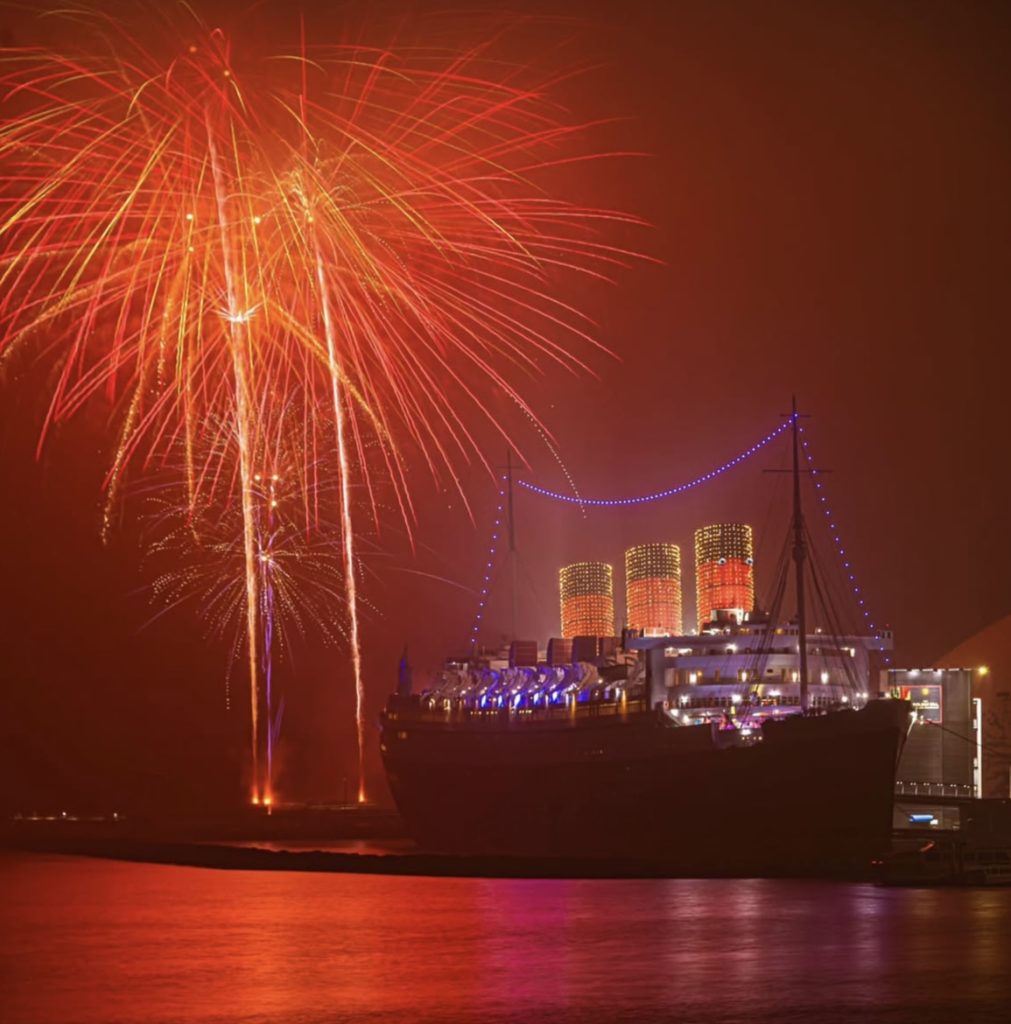 Celebrate July 4th at Parkers' Lighthouse!